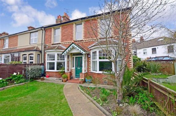 2 Bedroom Ground Fla...